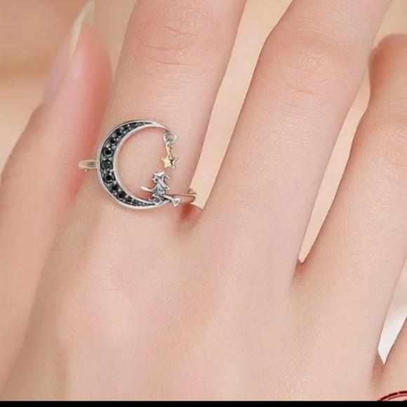 Sterling Silver Witch Ring - Picture 2 of 3